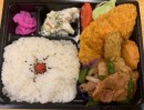 豚の生姜焼き&ソースとんかつ弁当　926円