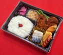 鯖の塩焼き&元祖唐揚げ弁当　926円(税抜)