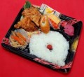 タルタルチキン南蛮弁当　880円(税抜)