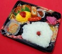チキン照焼き&オムレツ弁当　926円(税抜)