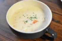 クラムチャウダー(1L)2,800円　(10人前)予約制