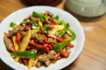 チンジャオロース丼　(30人前～)(1人前1,200円・税抜)　予約制