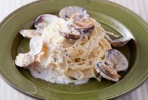 ボンゴレ・クリームソースパスタ　(30人前～)(1人前1,400円・税抜)　予約制