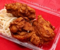 若鶏のからあげ(3個)　324円(税抜き)