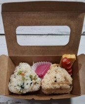 おにぎり2個入りパック(野沢菜/五目)741円