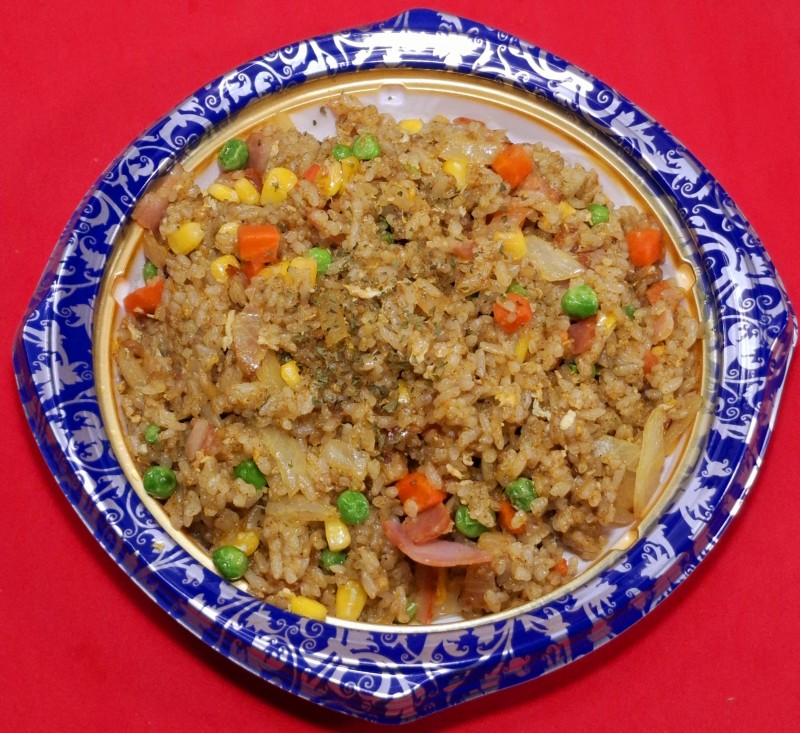 カレーピラフプレート　722円(税抜)