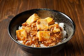 麻婆豆腐丼(30人前～)(1人前1,200円・税抜)　予約制