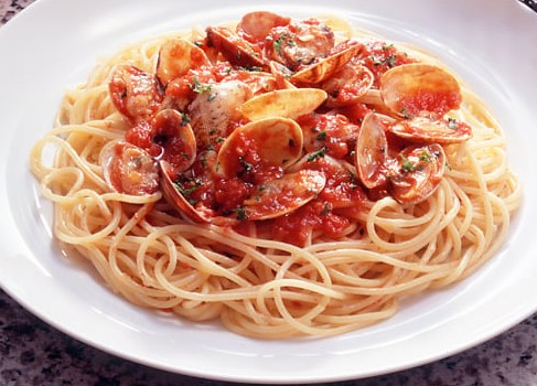 ボンゴレ・トマトソースパスタ　(30人前～)(1人前1,400円・税抜)　予約制