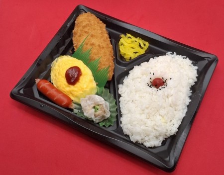 白身フライ弁当　741円(税抜)