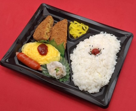 カレーコロッケ弁当　741円(税抜)