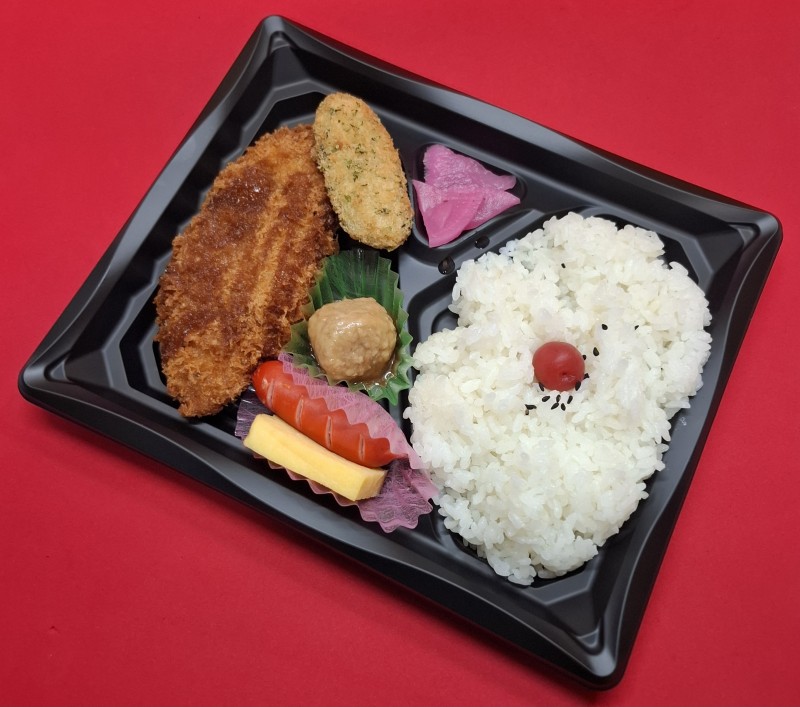 運動会専用　白身フライ鳥の磯辺揚げ弁当　926円