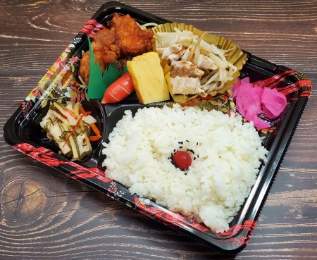 豚しゃぶ&若鶏のからあげ弁当　732円