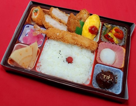 洋風弁当(紙箱)　1,500円(税抜き)