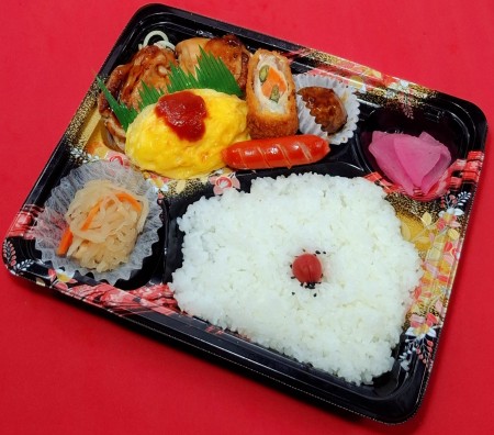 チキン照焼き&オムレツ弁当　880円(税抜)