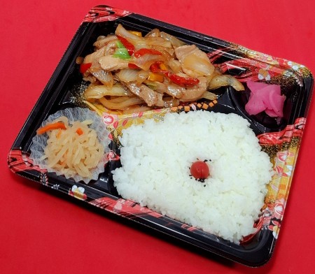 豚バラの生姜焼き弁当　880円(税抜)